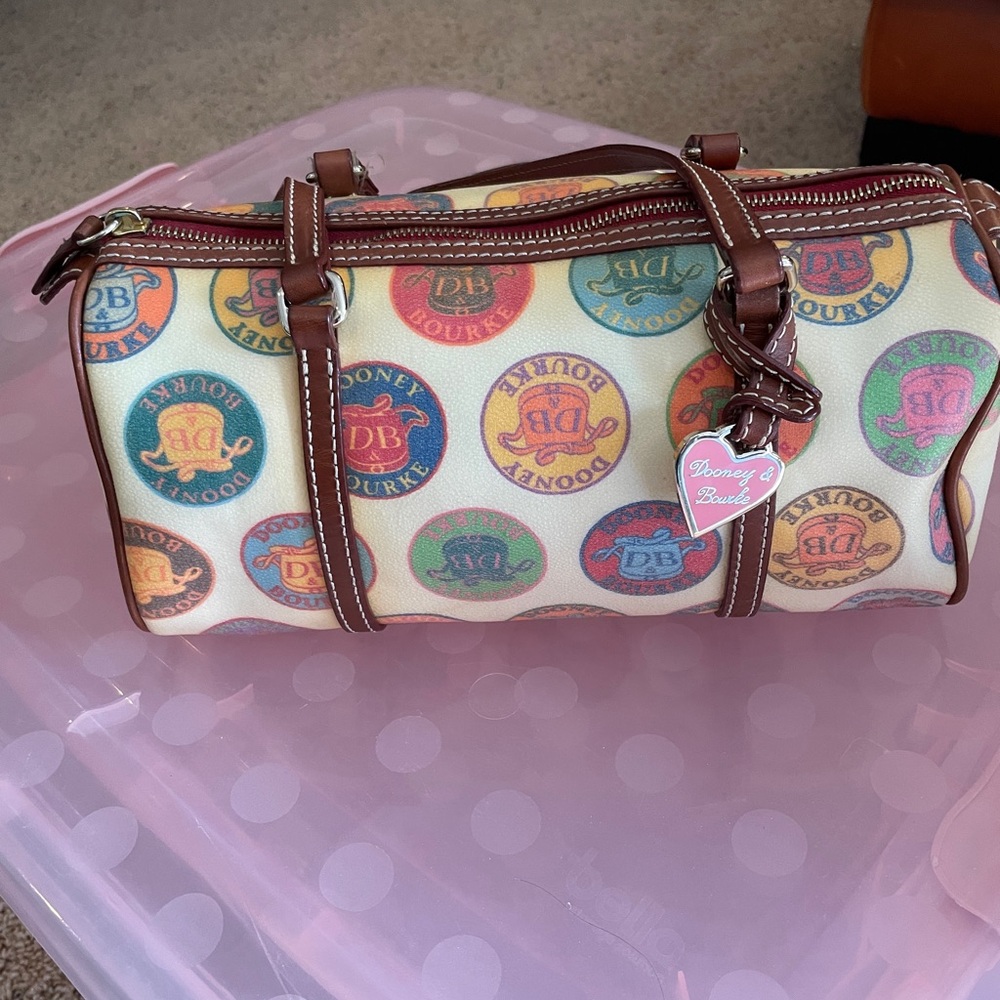 Dooney and Bourke y2k white medallion barrel bag